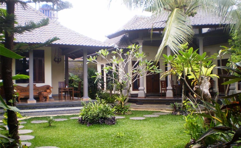 Loka Sari Guest House And Spa 우붓 객실 사진